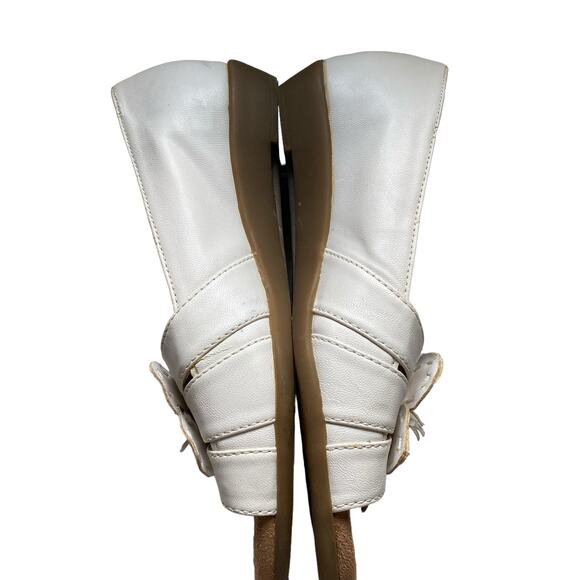 Women's AEROSOLES A2 White Flower Detail Open Toe Low Shoes  Feminine - Picture 8 of 11